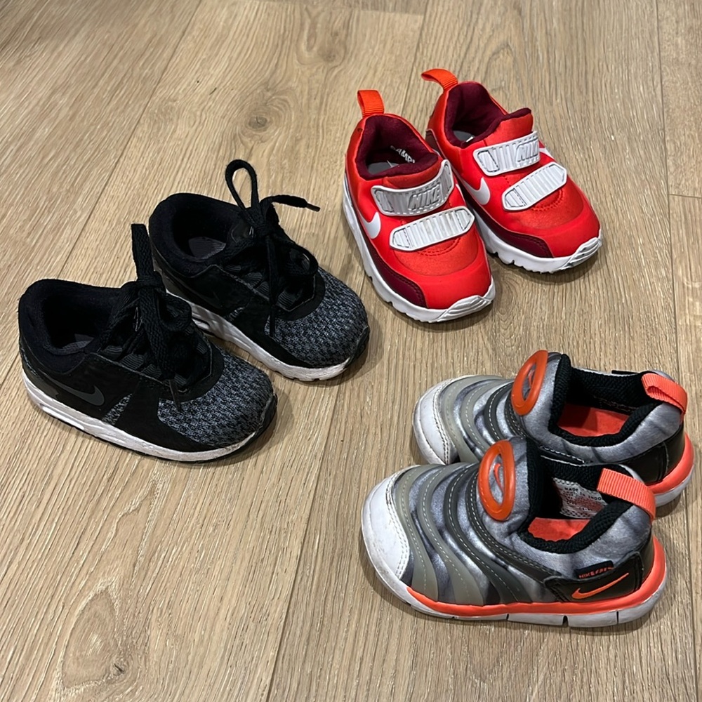 Toddler lot of 3 Boys Nike’s - size 5